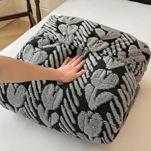 Velvet Fitted Sheet with Deep Pocket - Super Soft Warm Bed Cover for All Mattresses