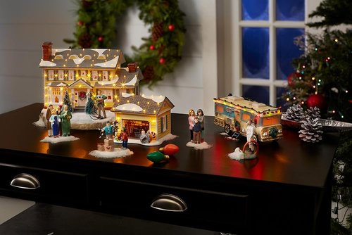 Department 56 Snow Village Figurine - National Lampoon's Christmas Vacation "Freezing Our Baguettes Off" | 3.25 Inch, Multicolor