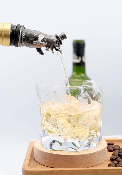 Animal Wine Aerator & Liquor Pourer for Bar,Home and Party Wine Pourer Aerator Festival Gift (Penguin Silver Gray)