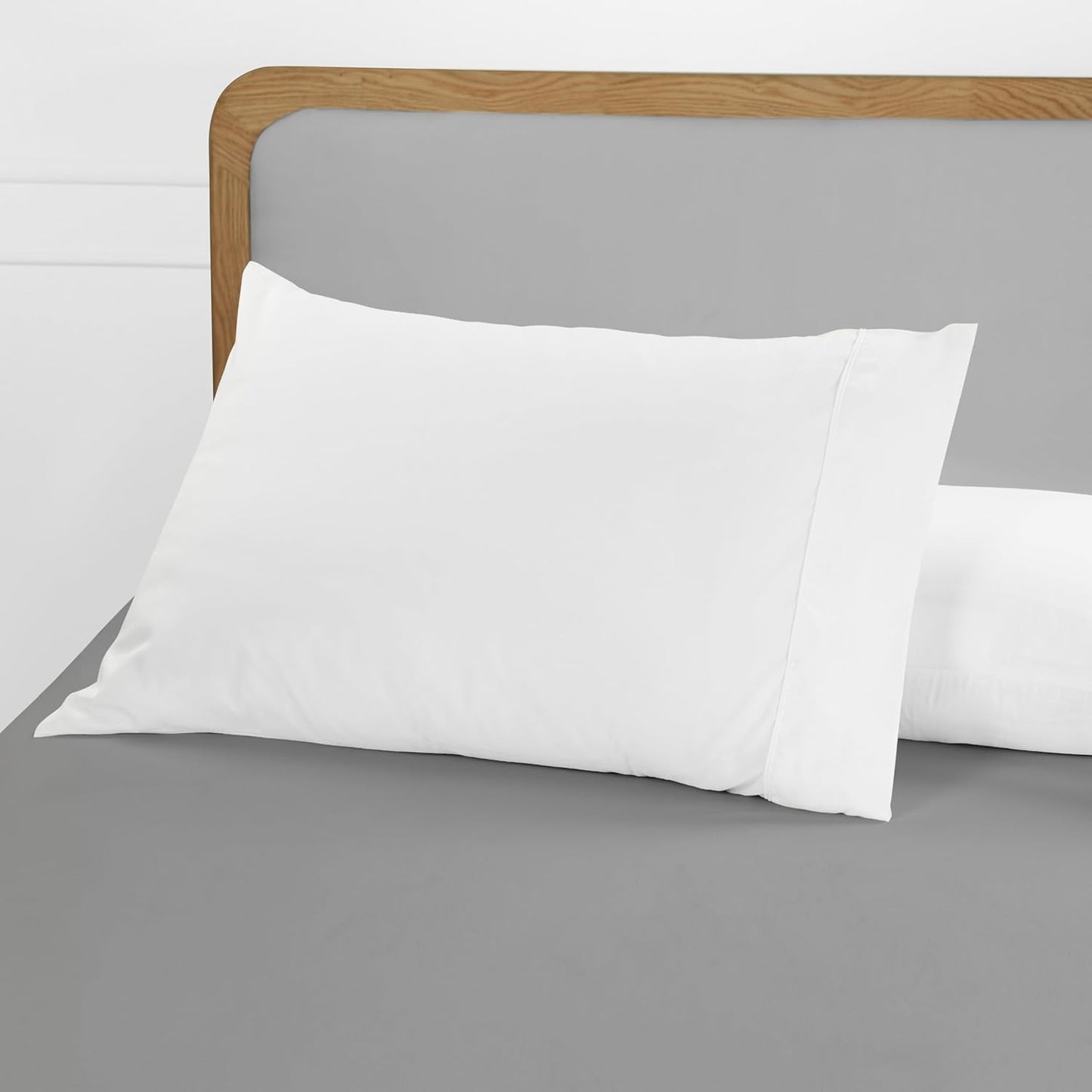Utopia Bedding Queen Pillow Cases - 24 Pack Soft Brushed Microfiber | Fade Resistant 20 x 30 Inches (White)