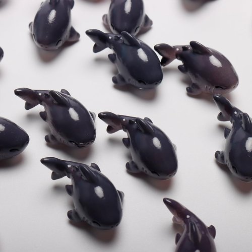 Exasinine Miniature Shark Resin Decoration Kit - 30 Pcs for Fish Tanks & Fairy Gardens (Gray)