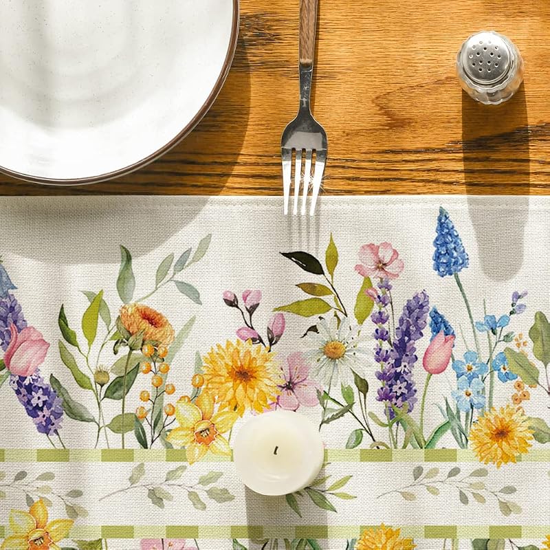Artoid Mode Tulip Bloom Table Runner 13x90 Beige