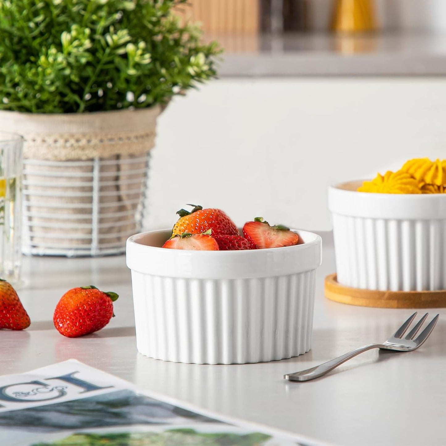 Vancasso 10 Oz Ramekins - Porcelain Creme Brulee Souffle Dishes with Lids | Set of 6, Oven & Dishwasher Safe