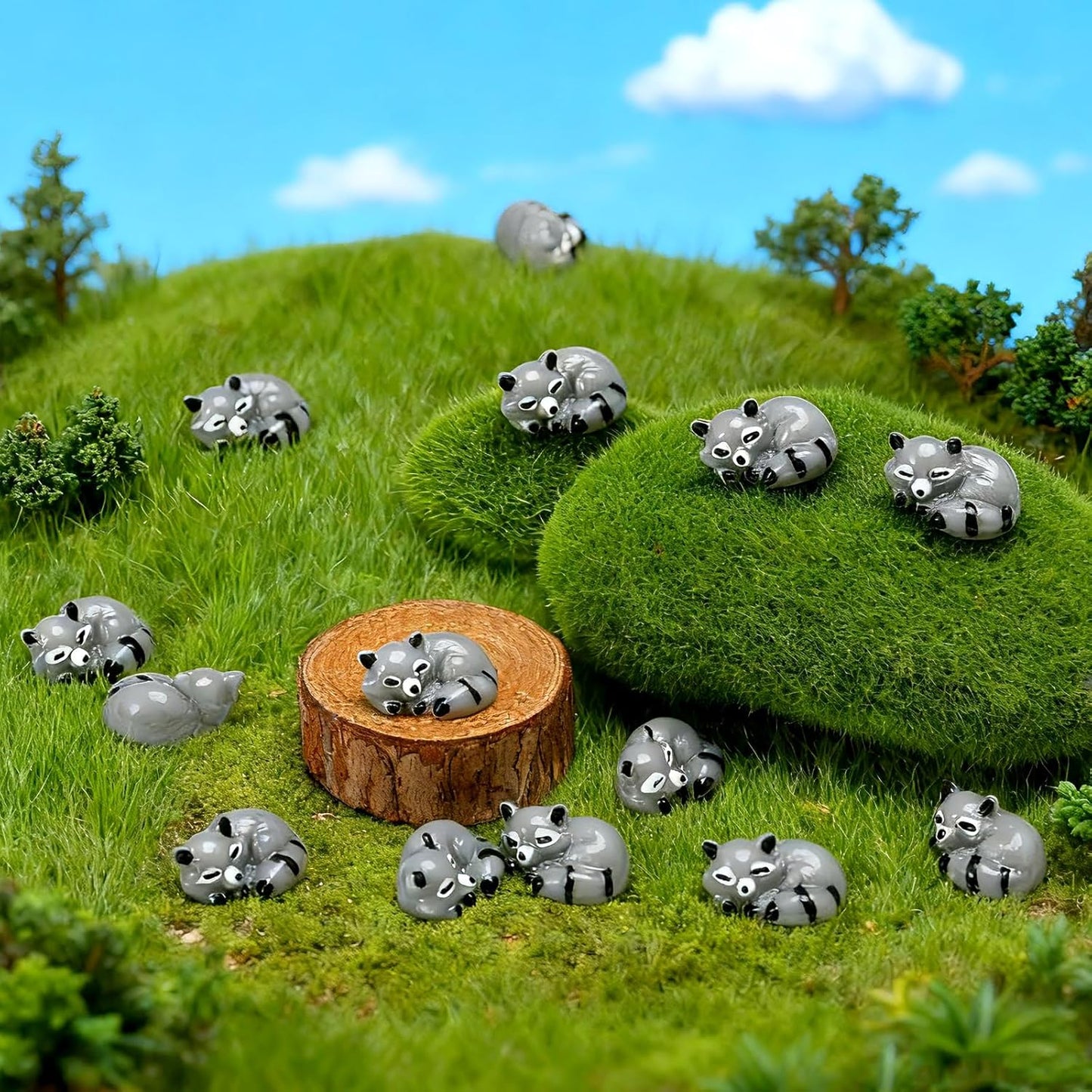 Seenelling Mini Raccoon Figurines - 50 Pcs Cute Resin Animal Decor for Cabin & Lodge | Tiny Home Accents