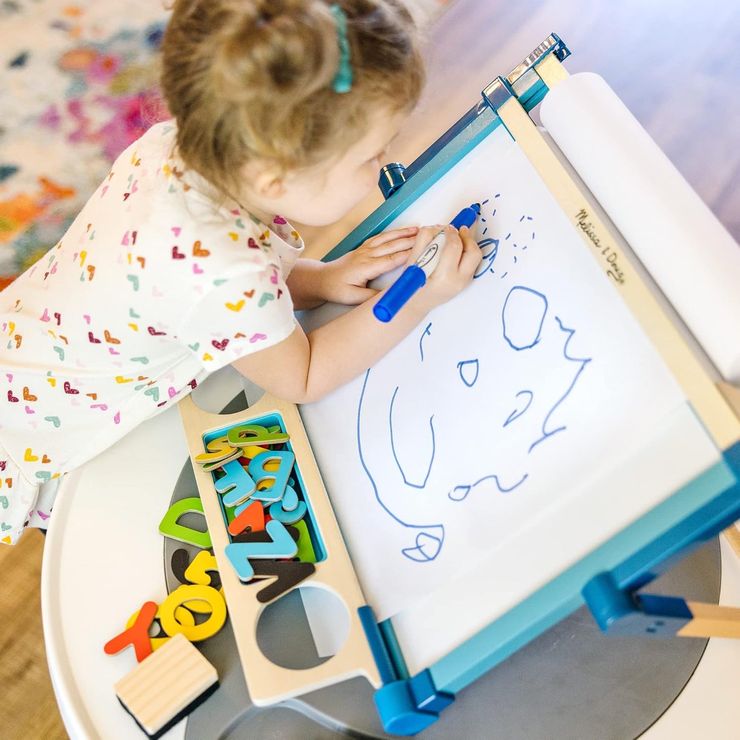 Melissa & Doug Double-Sided Magnetic Art Easel - Versatile Dry-Erase & Chalkboard for Kids