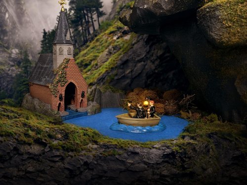 Department 56 Harry Potter Village - The Boathouse Lit Building | 9.1 Inch, Multicolor Decor