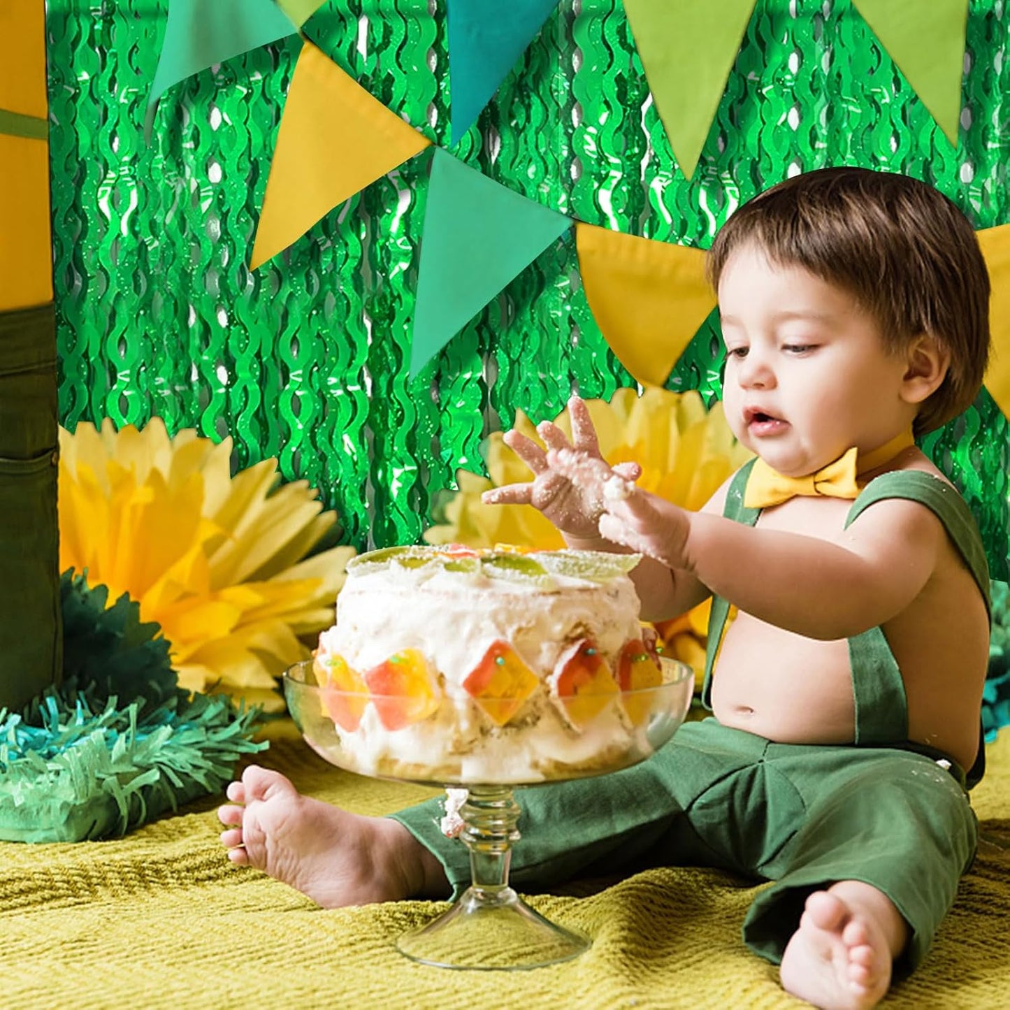 Skiennix Green Tinsel Foil Fringe Curtains - Metallic Wavy Backdrop for Party & Photo Booth Decor