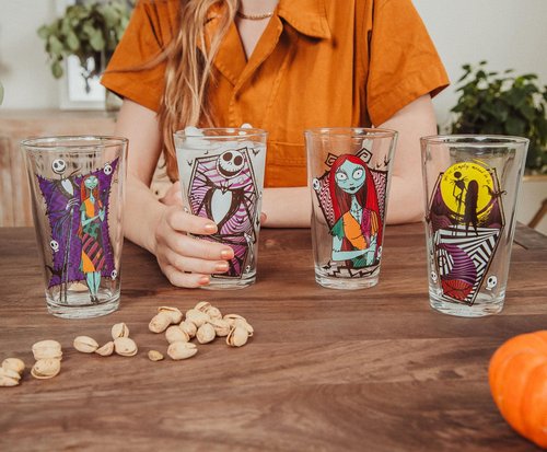 Disney The Nightmare Before Christmas Jack & Sally 16-Ounce Pint Glasses, Set of 4 | Traditional Beer Mug Glassware For Liquor, Beverages, Pub Drinks | Home Barware Decor, Kitchen Essentials
