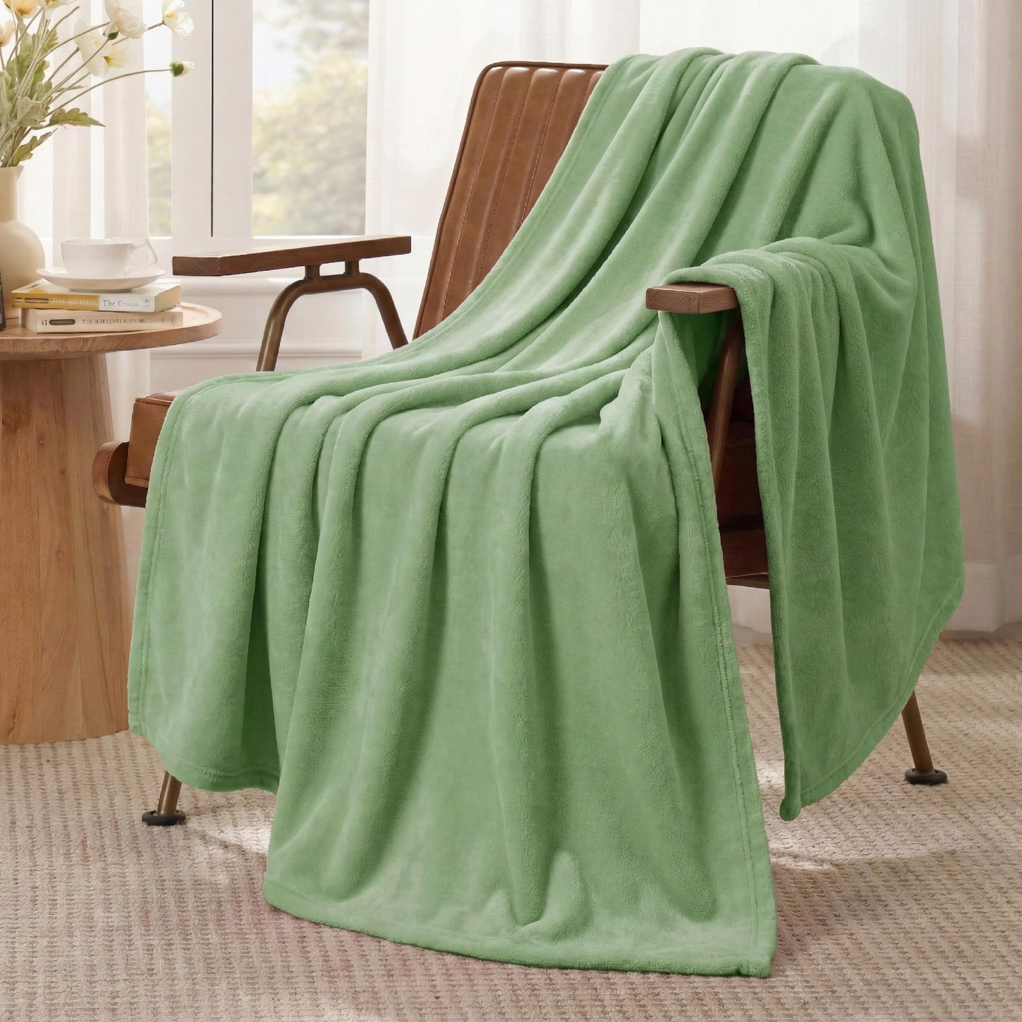 Bedsure GentleSoft Green Throw Blanket for Couch - 300GSM Soft Cozy Fleece Blankets for Home Decor Gifts, Emerald, 50x60 Inches