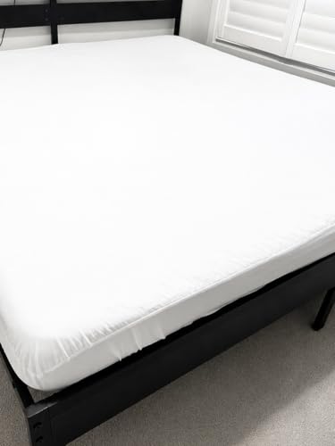 Queen Size Waterproof Mattress Protector Fitted, Breathable & Machine Washable