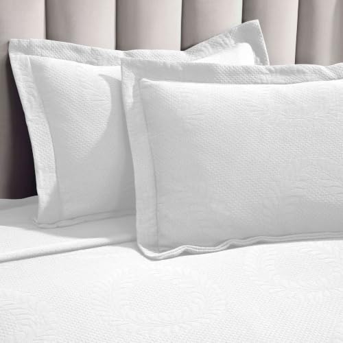 King Cotton Bedspread Set with Pillow Shams - White, Oversized, All-Season Comfort