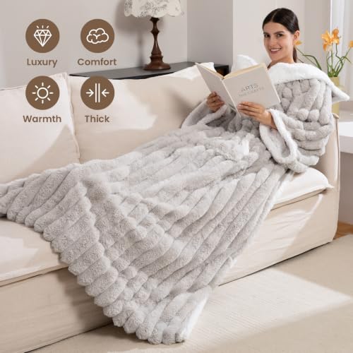 PROALLER Light Grey Wearable Heated Blanket with Foot Pocket, Faux Fur & Sherpa Fleece 52x72 Inches