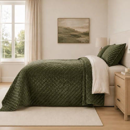 Olive Green Velvet Oversized King Quilt Set 120x128 Bedding Decor
