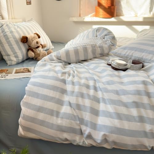 Queen Reversible Striped Comforter Set - Light Blue Bedding