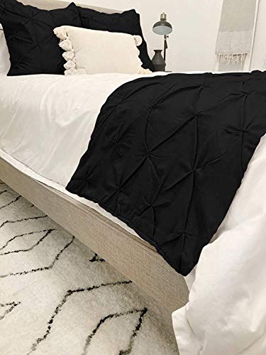 King Size Cotton Bed Runner Set with Pillowcases - Black, Pinch Pleated, 800 Thread Count
