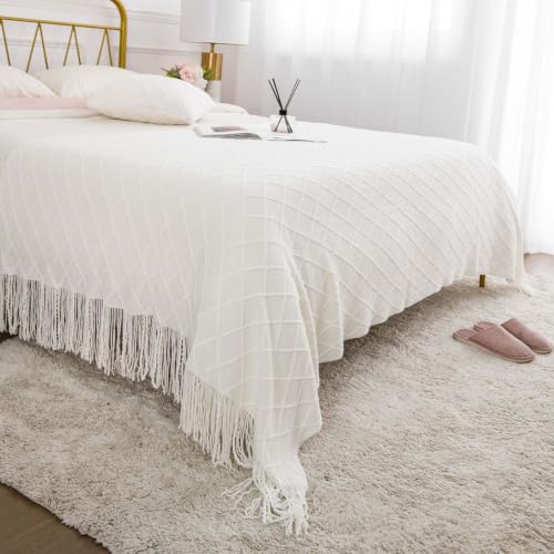 Decorative Bed Runner with Tassels and Diamond Knit Pattern - All Season Waffle Knit Textile 51x67in