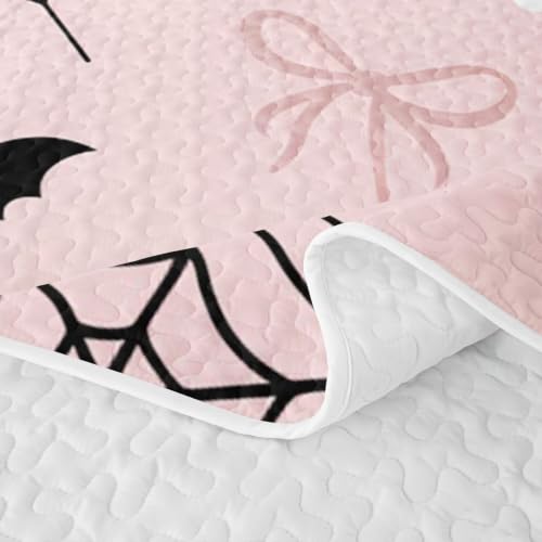 Bubblegum Pink Ghost Quilt Set King Size Halloween Bedding with Pillowcases
