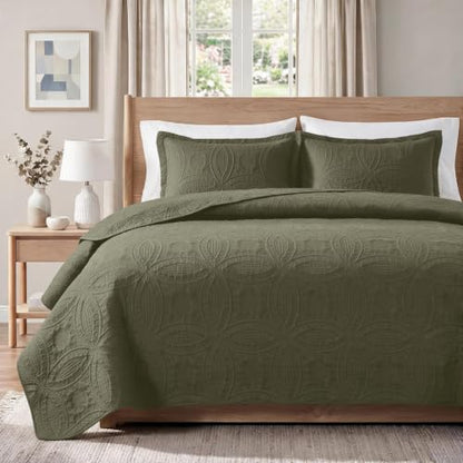 Olive Green Queen Quilt Set Lightweight Bedspread with Pillow Shams