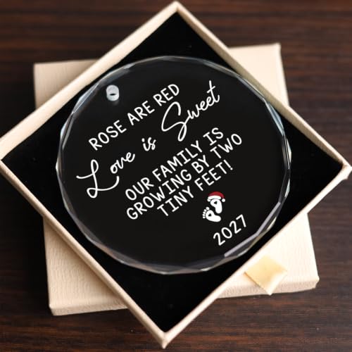 Baby Announcement Ornament 2026 - Pregnancy Reveal Christmas Keepsake - First Time Parents Gift - Variation 02