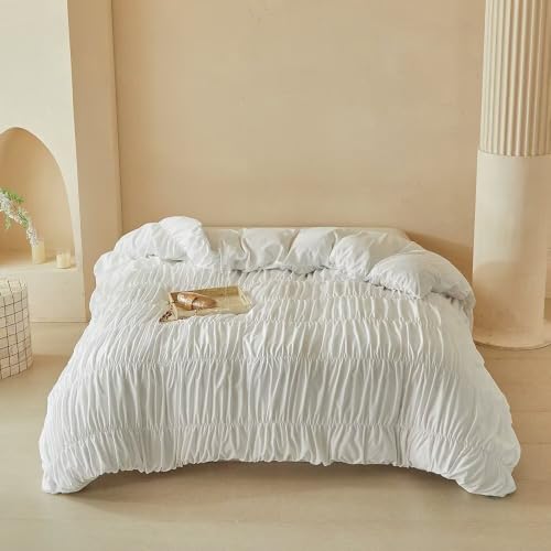 Queen 3D Striped White Duvet Cover Set Pleated Bed Decor - Modern Home Style
