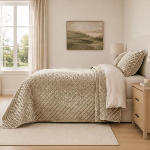 Beige Velvet Cal King Quilt Set 106x118 with 2 Pillow Shams - Fluffy Slumbers