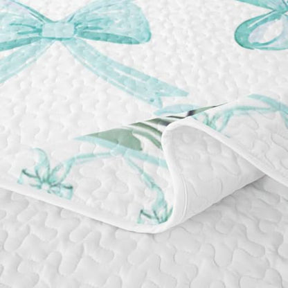 Light Blue Full Size Quilt Set with Floral Print - All Season Bedding for Kids & Teens