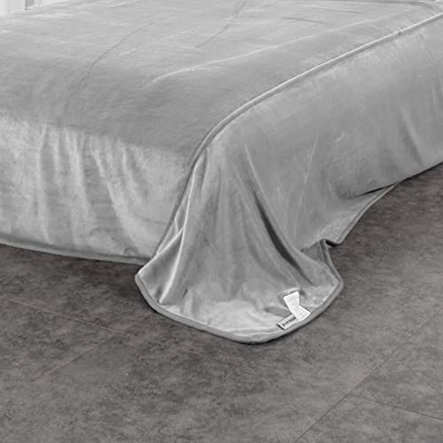 340GSM Flannel Bed Blanket Oversized King 120x128 Light Gray Cozy Microfiber