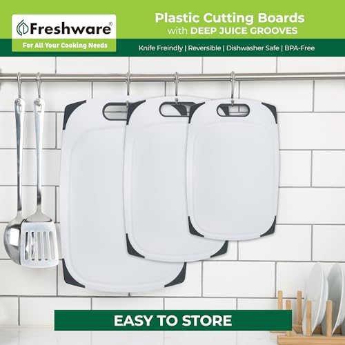 Plastic Cutting Boards for Kitchen, Cutting Board Set of 3, Juice Grooves with Easy Grip Handle, BPA-Free, Non-Porous, Dishwasher Safe, White