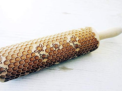 HONEYCOMB EMBOSSING ROLLING PIN LASER ENGRAVED ROLLING PIN WITH BEES PATTERN FOR HOMEMADE COOKIES