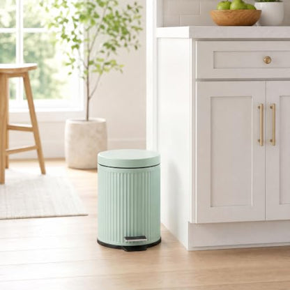 Garvee Bathroom Trash Can 5L Green with Soft Close Lid - Round Wastebasket