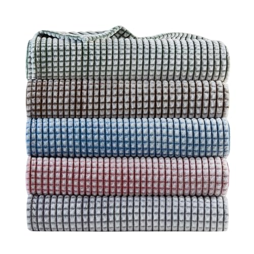 King Green Plush All-Season Microvelour Blanket - Cozy Safe & Soft