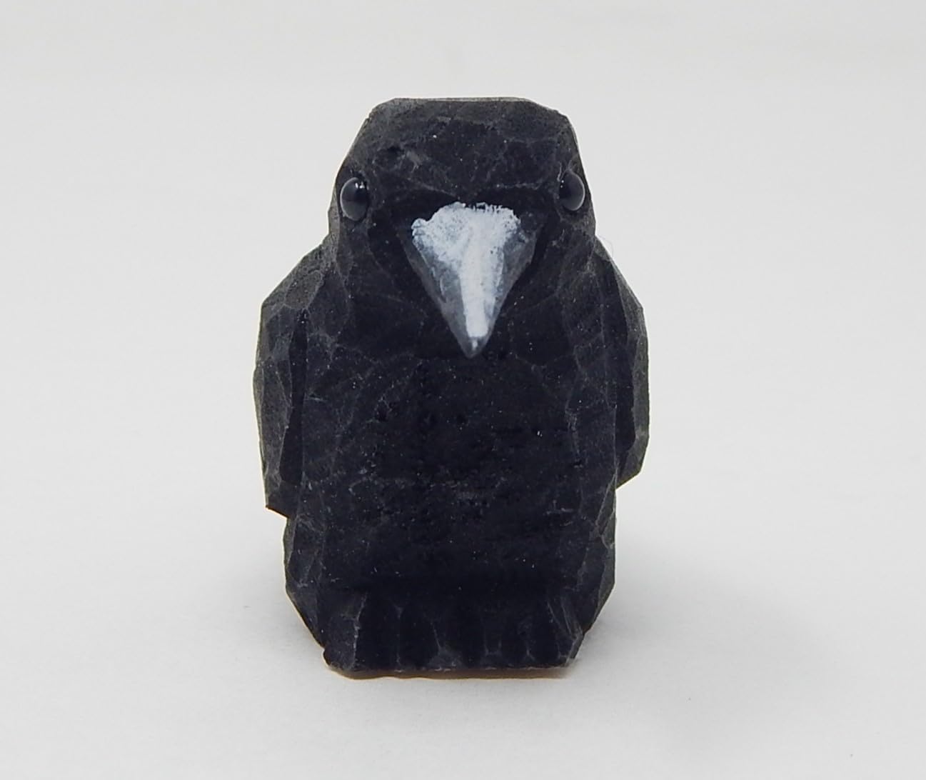 Selsela Hand-Carved Raven Figurine - Black Crow Sculpture | Gothic Decor & Nature-Inspired Gift