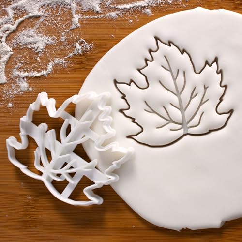 Maple Leaf Cookie Cutter - 7.8cm Baking & Craft Tool