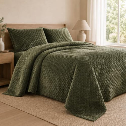 Olive Green Velvet Oversized King Quilt Set 120x128 Bedding Decor
