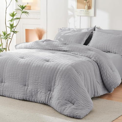 HYMOKEGE Light Green Twin Comforter Set Seersucker 5 Pieces, All Season Luxury Bed in a Bag for Bedroom, Bedding Set with Comforters, Sheets, Pillowcase & Shams
