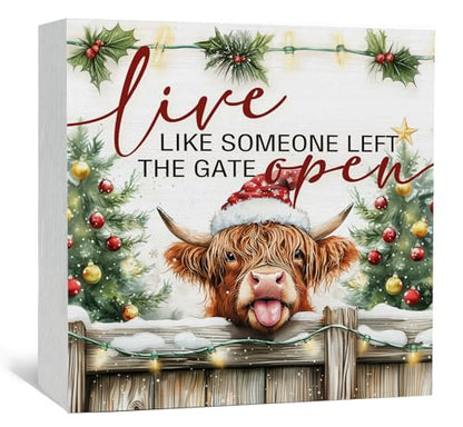 Christmas Highland Cow Wooden Sign - Farm Animal Holiday Decor