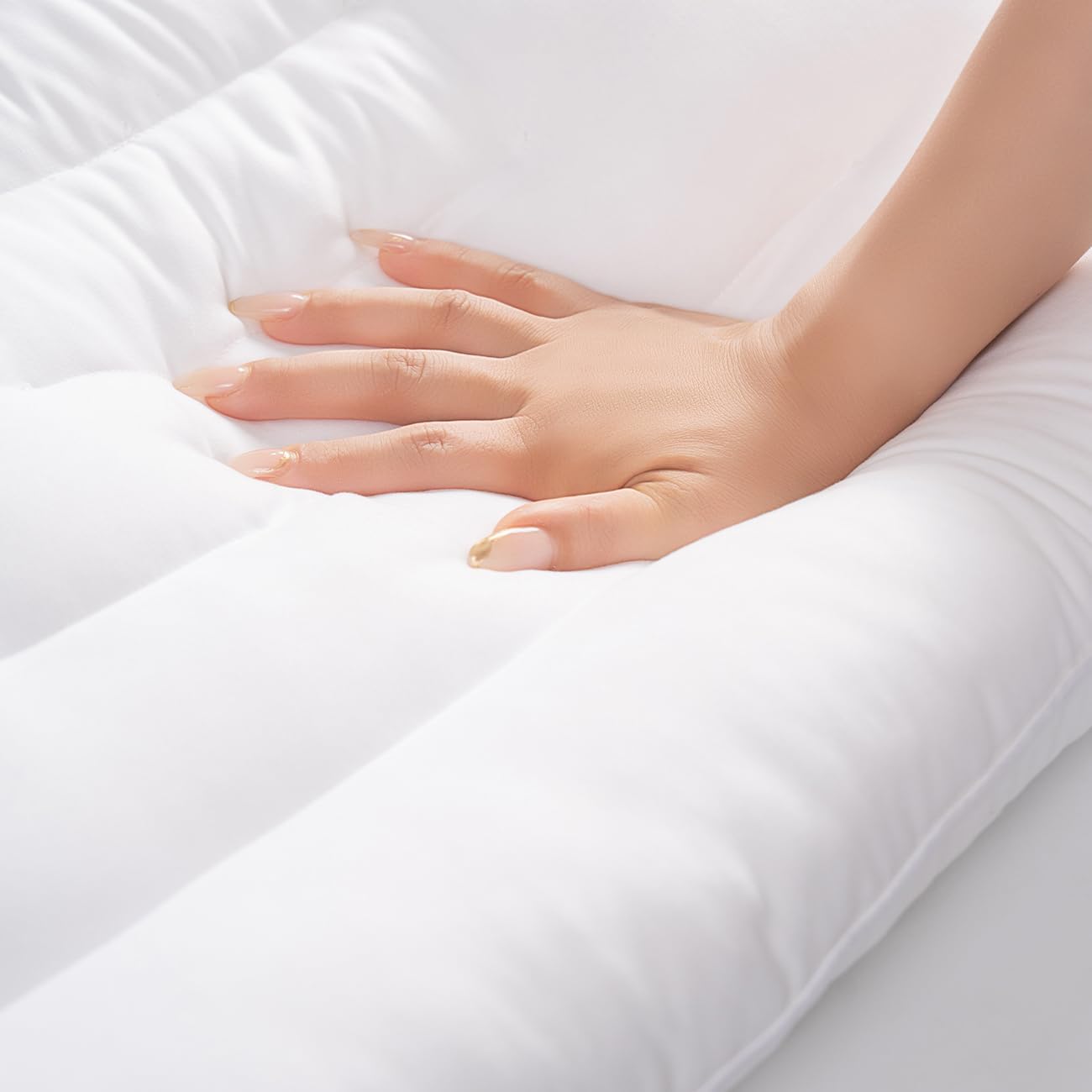 Pozino Flat Thin Pillows for Sleeping - Ultra Low 2.5 Inch Queen Size, Down Alternative for Side & Back Sleepers