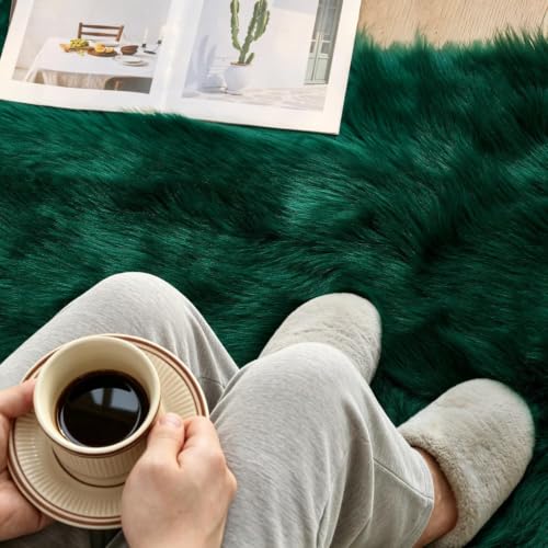 Dark Green Faux Fur Sheepskin Rug 2x3 ft - Plush Fluffy Area Rug for Home Decor