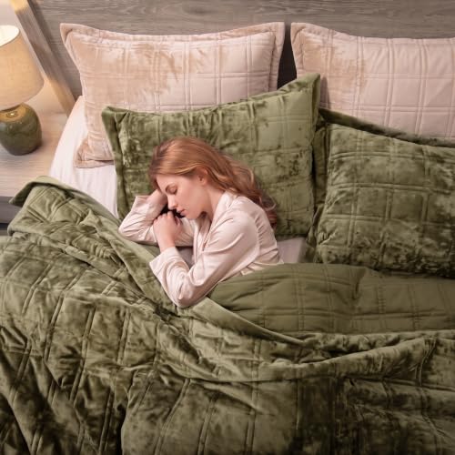Oversized Super King Velvet Quilt Set 128x120 Inches - Olive Green - Luxury Bedding