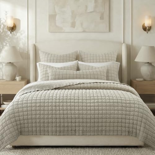 Taupe Reversible Cotton Quilt Set - King/Cal King with 2 Shams - Textured Grid Pattern