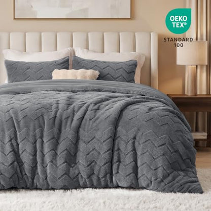 Love's Cabin Reversible Fleece Queen Comforter Set with W-Pattern - Grey