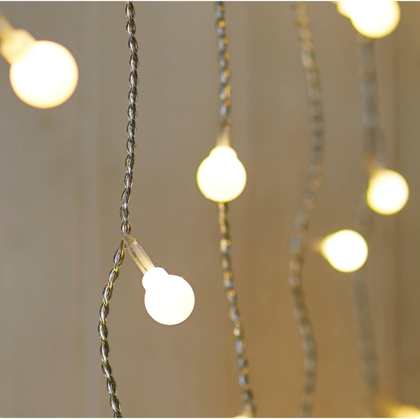 YOLIGHT Fairy Curtain Lights - 13ft 96 LED USB/Battery Powered Globe String Lights for Bedroom & Party Decor | Warm White
