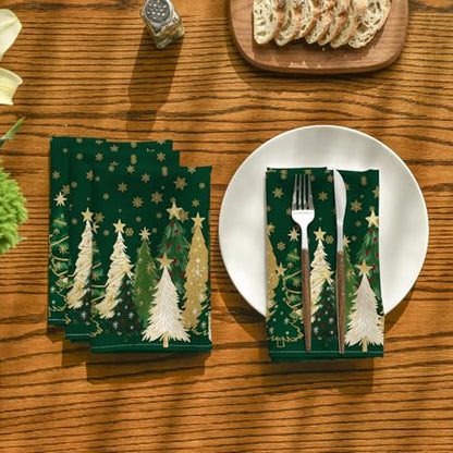 18 x 18 Inch Green Cloth Napkins Set of 4 - Reusable Holiday Table Decor