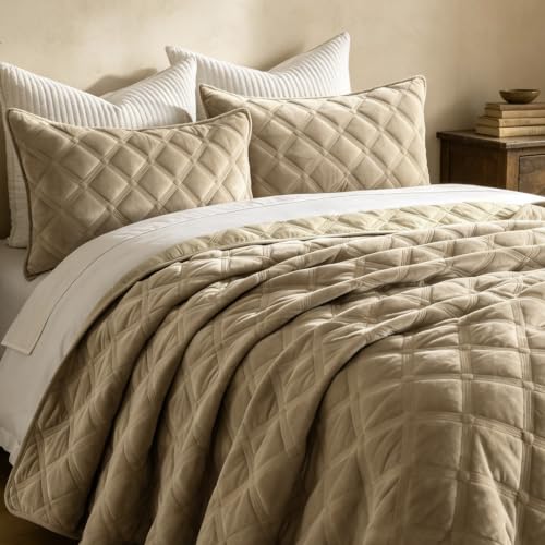 Wongs Beddings Diamond Lattice Velvet Quilt Set Queen Size Urban Taupe