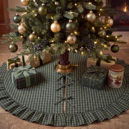 Dark Forest Green Gingham Christmas Tree Skirt with Ruffled Border - 48 Inch, Variation of Forest Green / 48 in