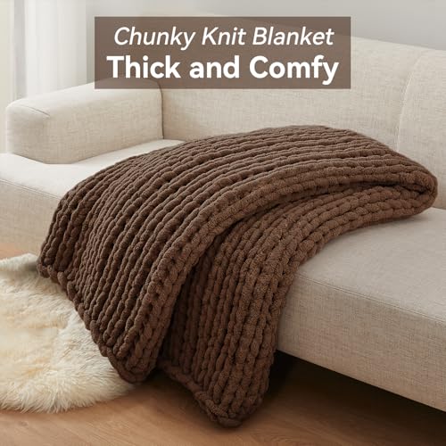Negwoo Chunky Knit Throw Blanket, 50''*60'' Knitted Throw Chenille Yarn for Bed Couch, Handmade Light Grey Crochet Big Thick Blanket, Machine Washable Cute Comfy Blanket for Home Decor