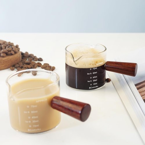 BCnmviku Double Spouts Measuring Pitcher - 75ML Clear Glass Milk Cup with Wood Handle