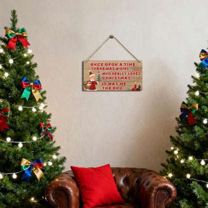 Vintage Christmas Farmhouse Wall Sign - Girl Who Loves Christmas - 6x12 Inch - Variation 01XmasGirl