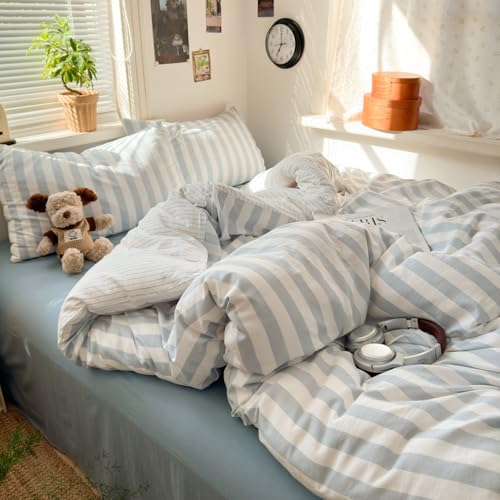 Queen Reversible Striped Comforter Set - Light Blue Bedding