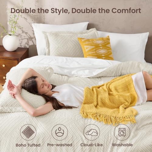 Queen Comforter Set 7-Piece Boho Tufted Bed in a Bag Beige & White